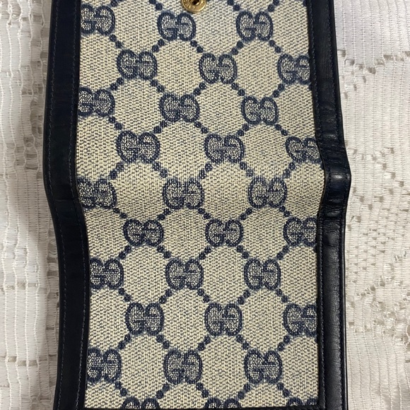 ✅SOLD✅AUTHENTIC VINTAGE GUCCI MINI COMPACT WALLET LEATHER - Picture 3 of 16